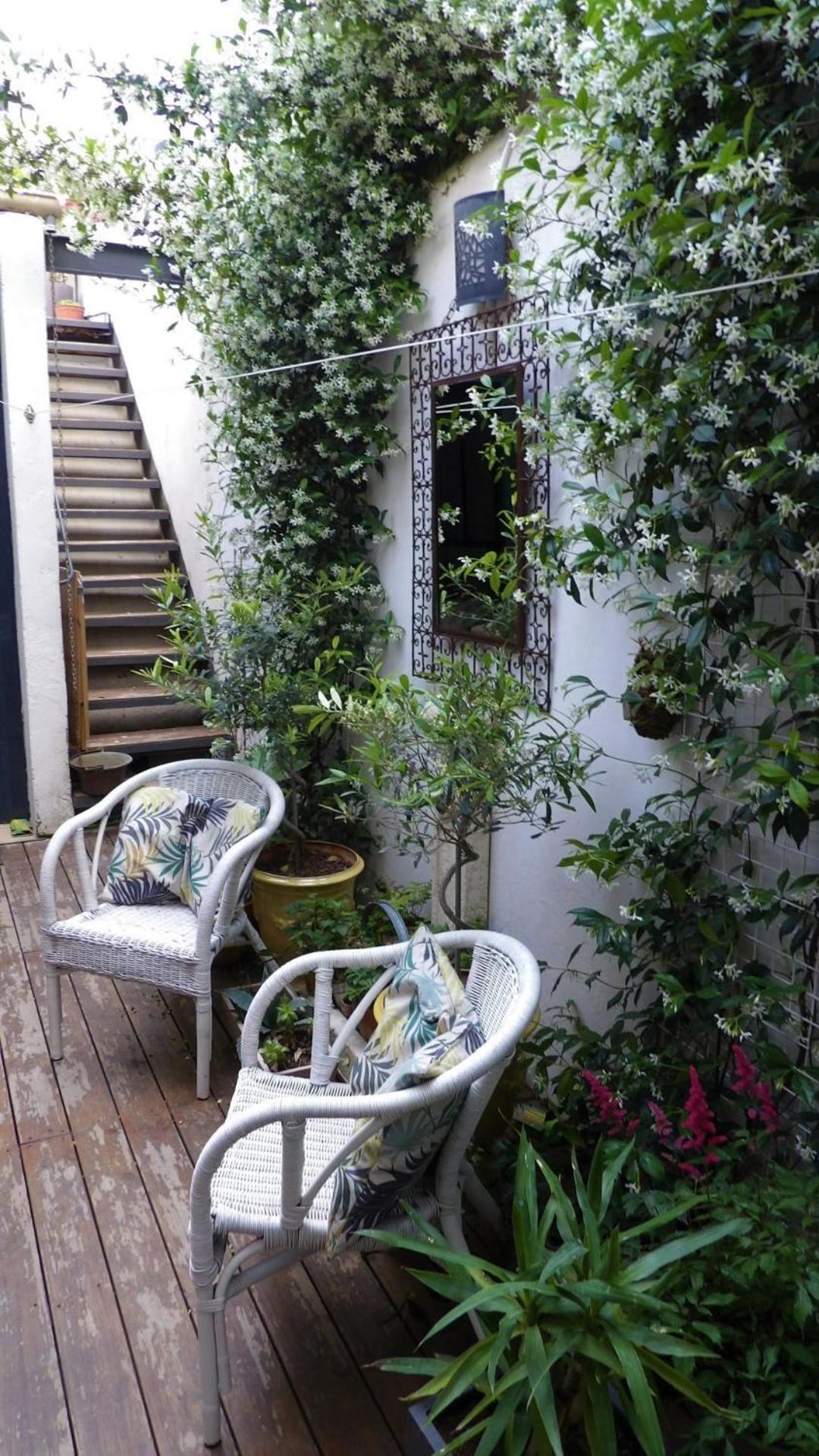 Le Petit Patio Bed & Breakfast Aigues-Mortes Ngoại thất bức ảnh
